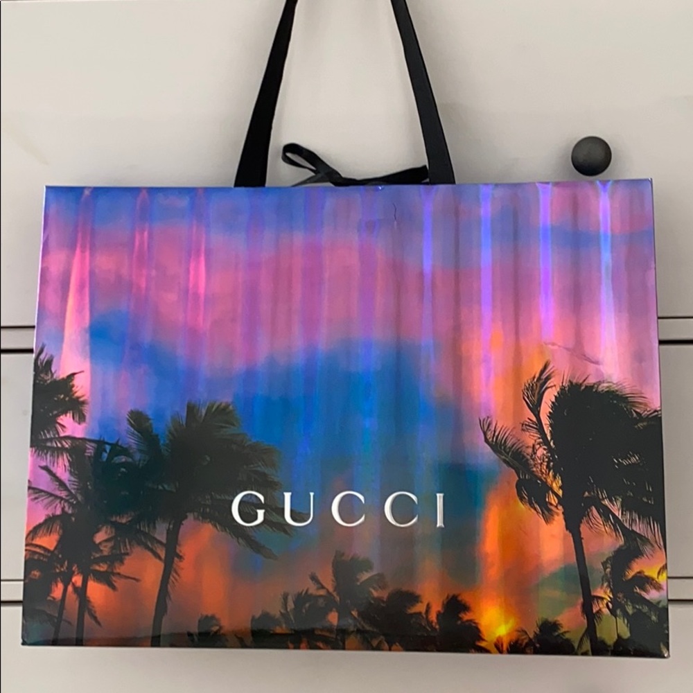 Gucci Holiday 2019 large shopping gift bag